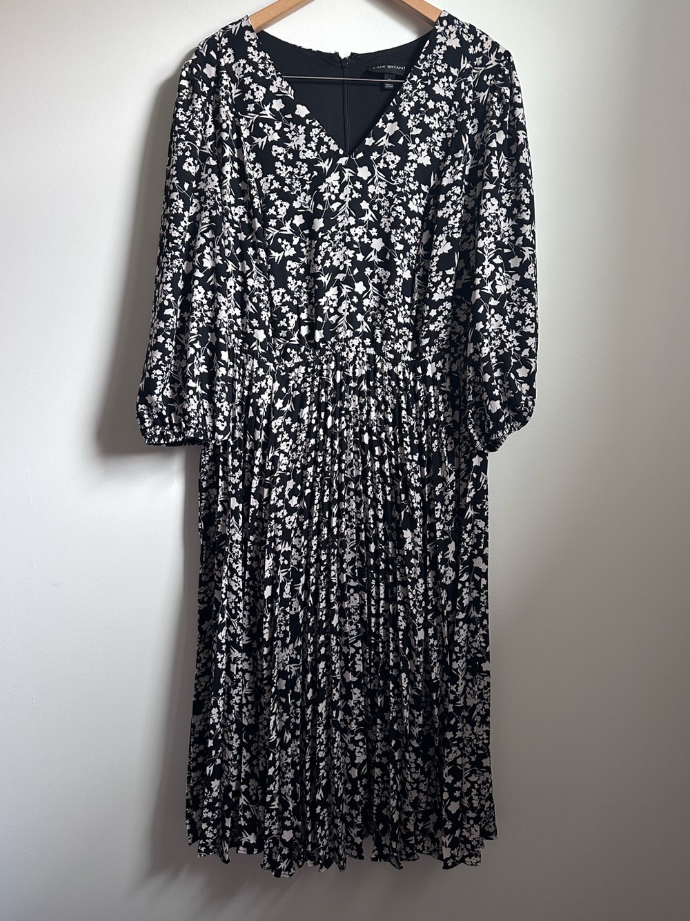 Lane Bryant Floral Pleated Midi Dress Black White Long Sleeve Plus Women’s 20 - Picture 2 of 9